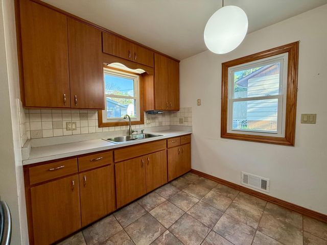 508 3rd Avenue NE, Byron, MN 55920
