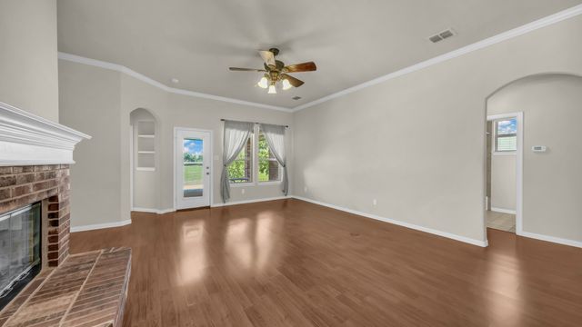 2033 Mason Pond Drive, Weatherford, TX 76085