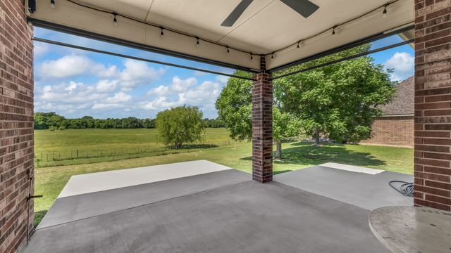 2033 Mason Pond Drive, Weatherford, TX 76085