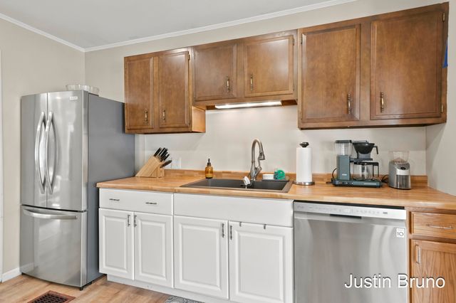 115 Montrose Street NE, Grand Rapids, MI 49505