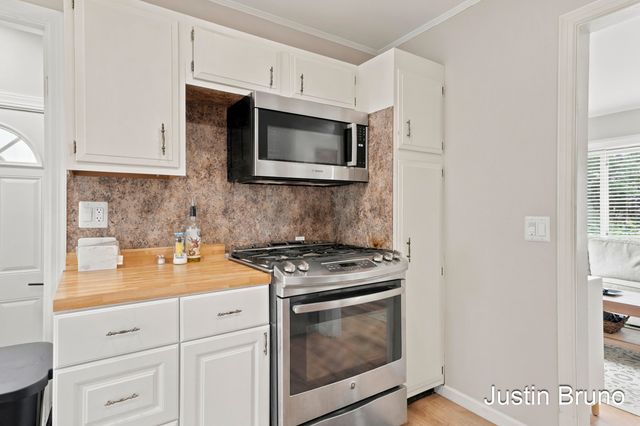 115 Montrose Street NE, Grand Rapids, MI 49505
