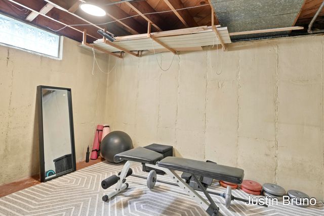 115 Montrose Street NE, Grand Rapids, MI 49505