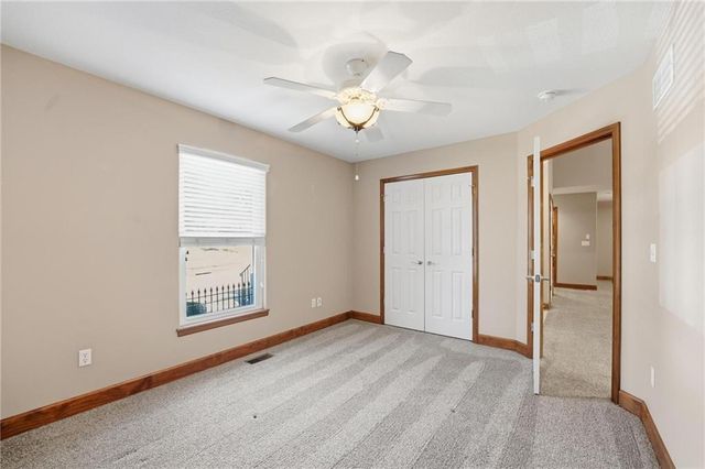 4131 SW Homestead Drive, Lee's Summit, MO 64082