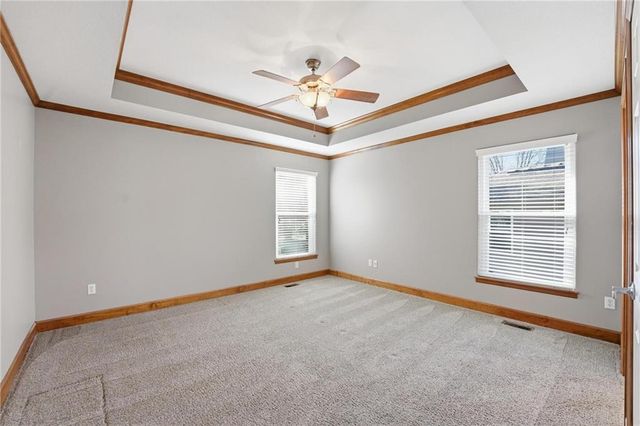 4131 SW Homestead Drive, Lee's Summit, MO 64082