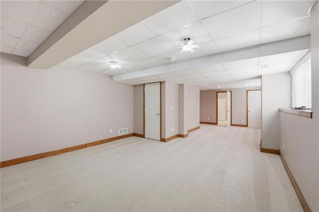 4131 SW Homestead Drive, Lee's Summit, MO 64082