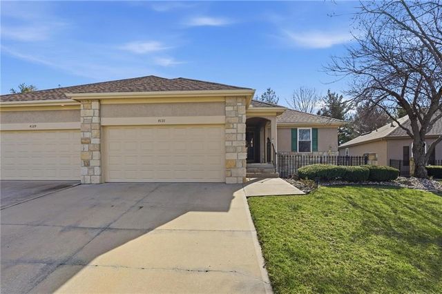 4131 SW Homestead Drive, Lee's Summit, MO 64082