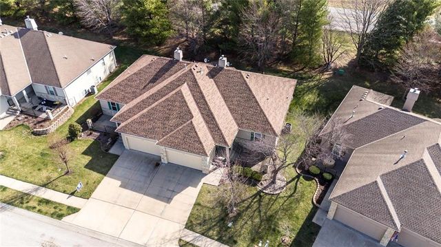 4131 SW Homestead Drive, Lee's Summit, MO 64082