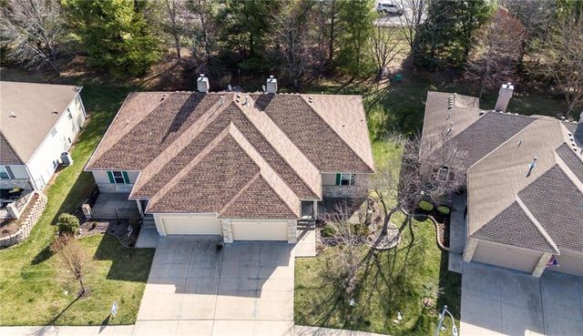 4131 SW Homestead Drive, Lee's Summit, MO 64082