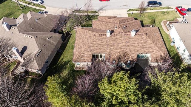 4131 SW Homestead Drive, Lee's Summit, MO 64082