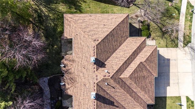 4131 SW Homestead Drive, Lee's Summit, MO 64082