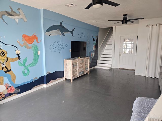 10641 Gulf Beach Hwy C, Pensacola, FL 32507