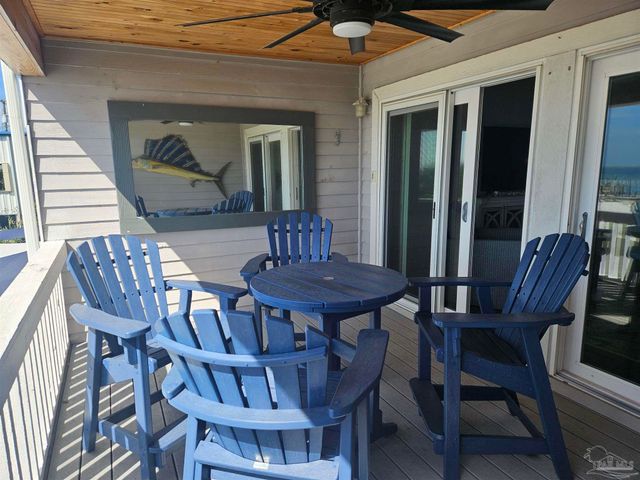 10641 Gulf Beach Hwy C, Pensacola, FL 32507