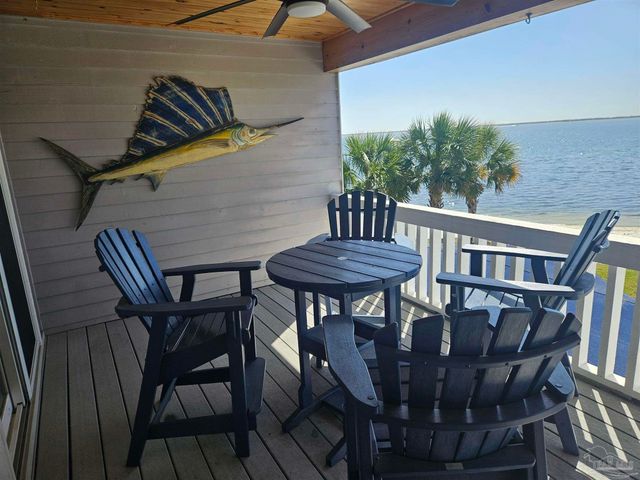 10641 Gulf Beach Hwy C, Pensacola, FL 32507