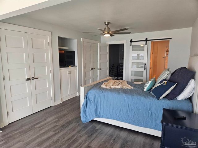 10641 Gulf Beach Hwy C, Pensacola, FL 32507