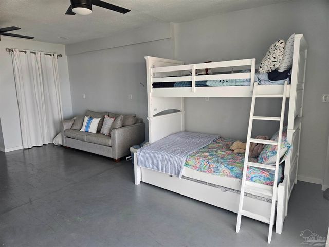 10641 Gulf Beach Hwy C, Pensacola, FL 32507