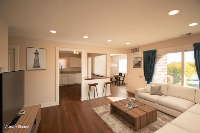 14949 Lakeview Drive 306, Orland Park, IL 60462