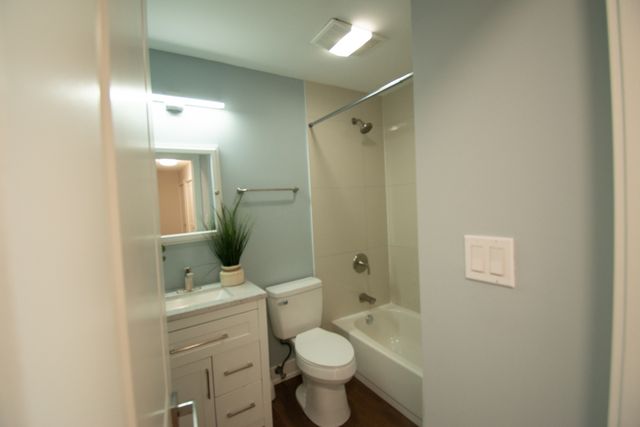 14949 Lakeview Drive 306, Orland Park, IL 60462