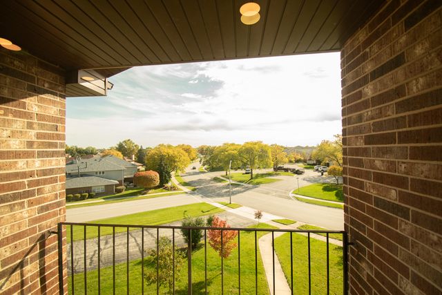 14949 Lakeview Drive 306, Orland Park, IL 60462