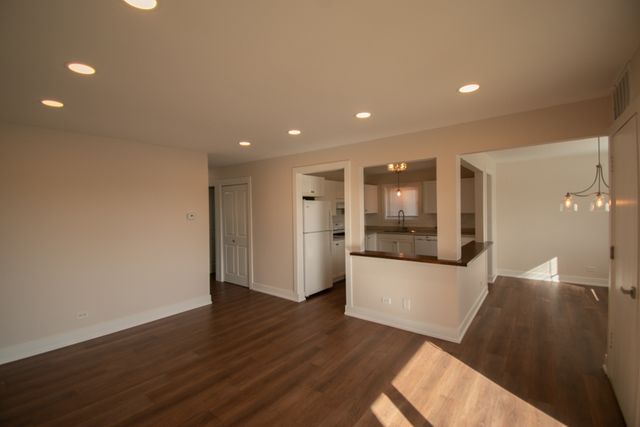 14949 Lakeview Drive 306, Orland Park, IL 60462