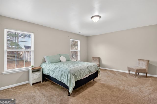 140 Mosswood Drive, Savannah, GA 31405