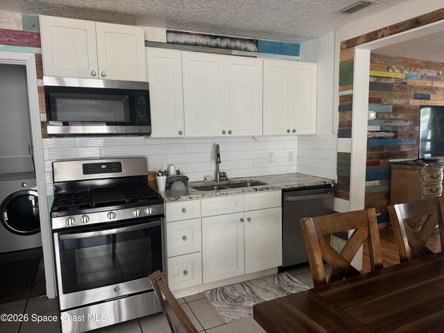 4281 Yorkshire Drive, Melbourne, FL 32935