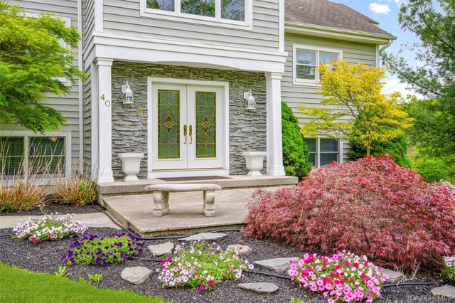 40 Burts Path, Hopewell Junction, NY 12533