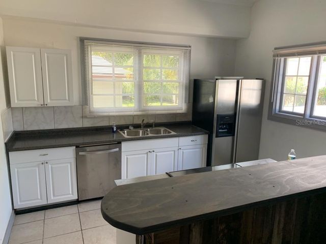 2107 W CHESTNUT STREET, Tampa, FL 33607