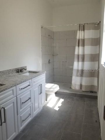 2107 W CHESTNUT STREET, Tampa, FL 33607