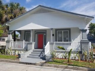 2107 W CHESTNUT STREET, Tampa, FL 33607