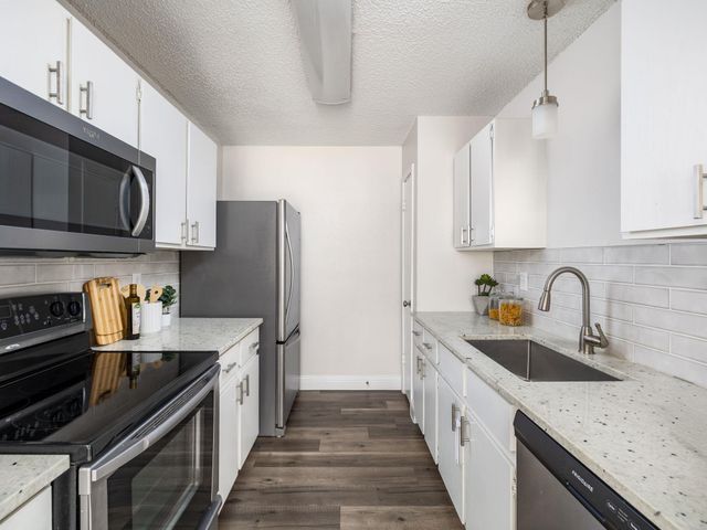 1811 Rainy Meadows DR, Austin, TX 78758