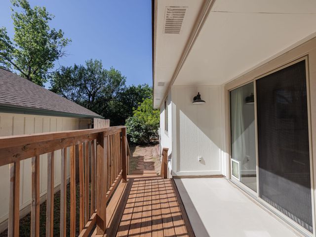 1811 Rainy Meadows DR, Austin, TX 78758