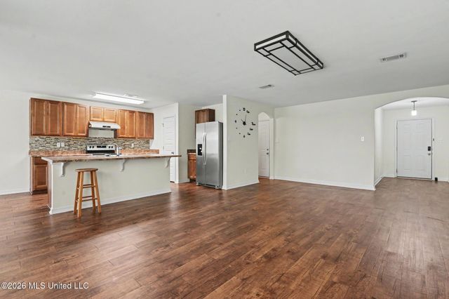 35 Whisperwood Lane, Ocean Springs, MS 39564