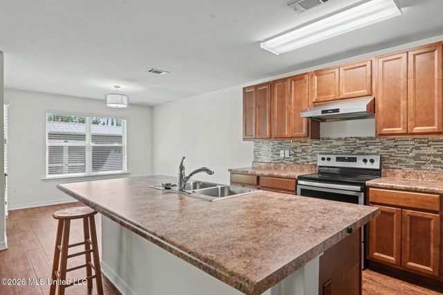 35 Whisperwood Lane, Ocean Springs, MS 39564