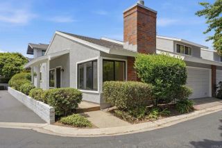 8210 Caminito Modena, La Jolla, CA 92037