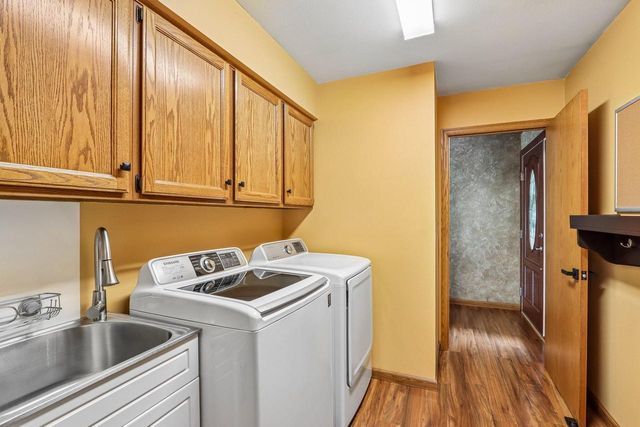 W235N6482 Outer Circle DRIVE, Sussex, WI 53089