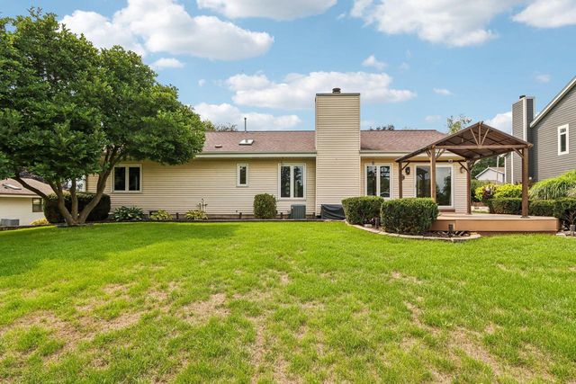 W235N6482 Outer Circle DRIVE, Sussex, WI 53089