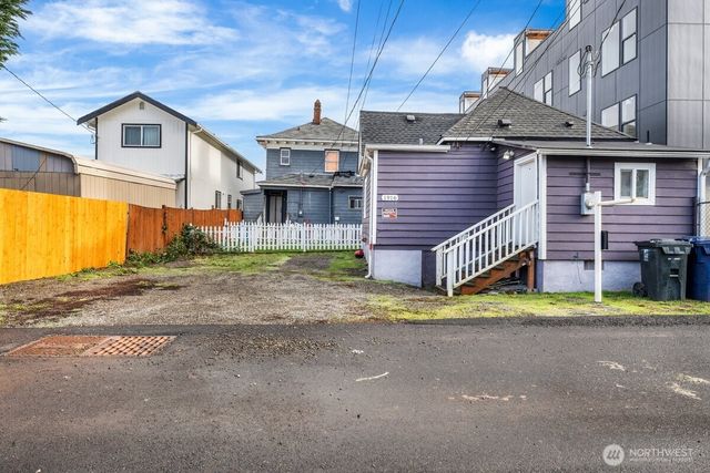1916 Martin Luther King Jr Way, Tacoma, WA 98405