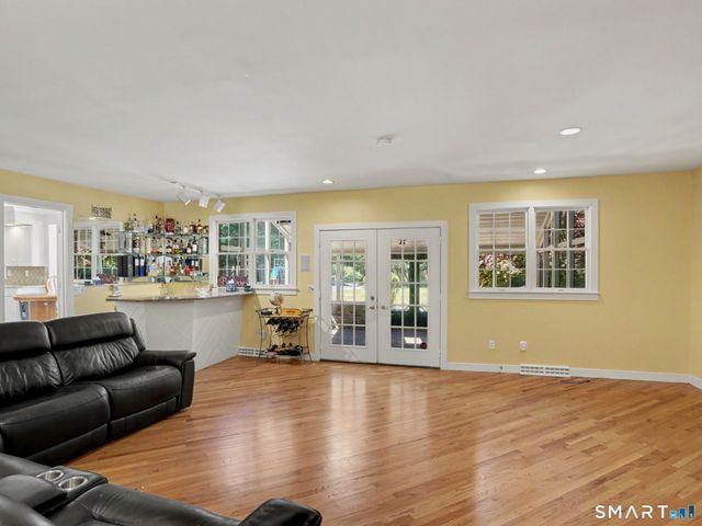 45 Stones Throw Road, Easton, CT 06612
