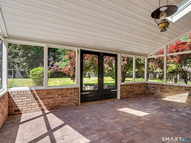 45 Stones Throw Road, Easton, CT 06612