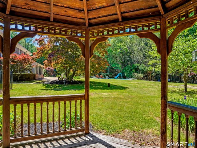 45 Stones Throw Road, Easton, CT 06612
