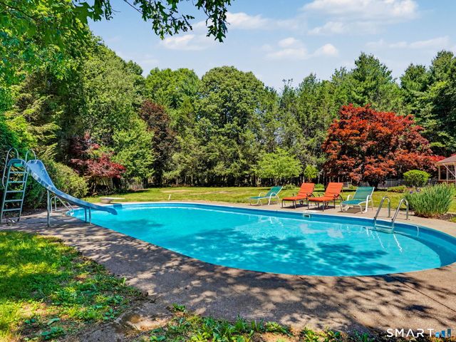 45 Stones Throw Road, Easton, CT 06612
