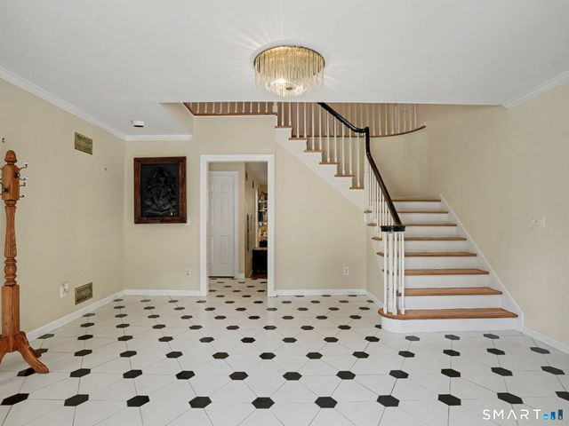 45 Stones Throw Road, Easton, CT 06612