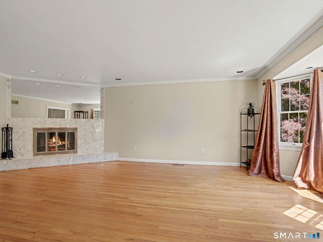 45 Stones Throw Road, Easton, CT 06612