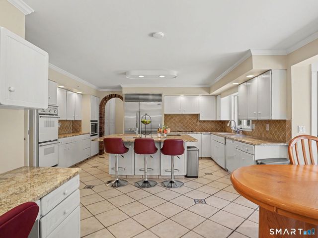 45 Stones Throw Road, Easton, CT 06612
