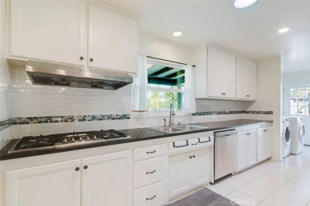 5446 Irondale Avenue, Woodland Hills, CA 91367