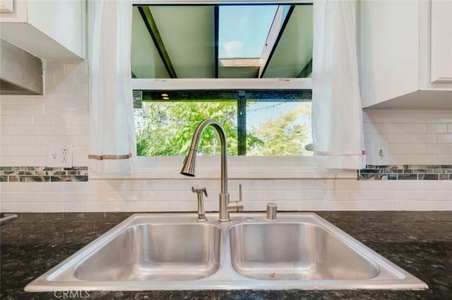 5446 Irondale Avenue, Woodland Hills, CA 91367