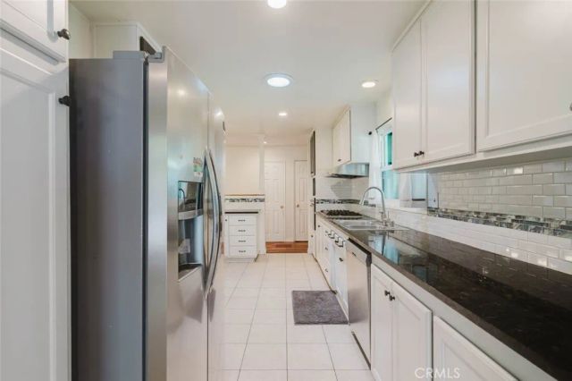 5446 Irondale Avenue, Woodland Hills, CA 91367