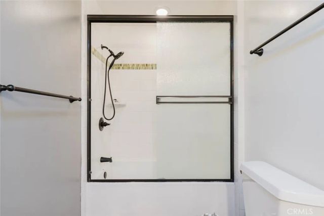 5446 Irondale Avenue, Woodland Hills, CA 91367