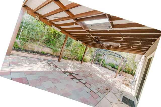5446 Irondale Avenue, Woodland Hills, CA 91367