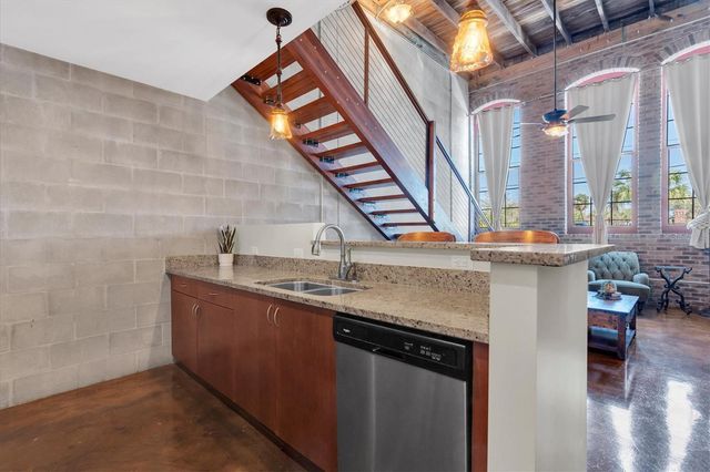 2001 E 2ND AVENUE 5, Tampa, FL 33605